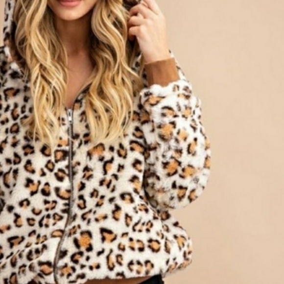 Ivory Leopard Faux Fur Hoodes Bomber Jacket - Picture 4 of 7